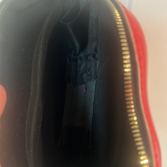 Lips purse - Picture 4 of 6